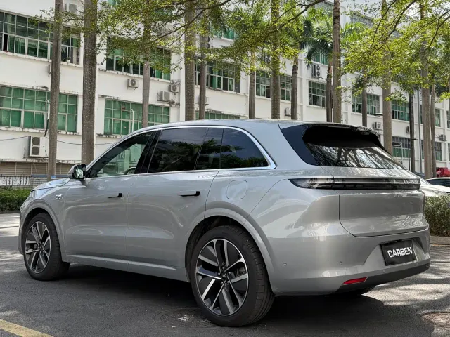 Li Auto L6 — Фото автомобиля 6