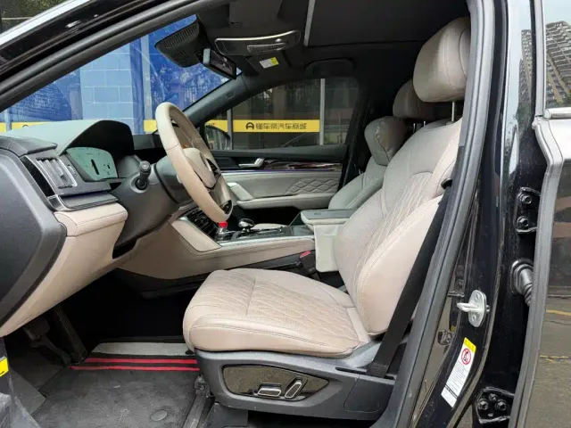 BYD Tang — Фото автомобиля 9