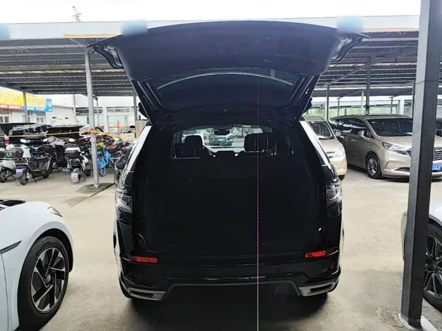 Land Rover Discovery Sport — Фото автомобиля 18