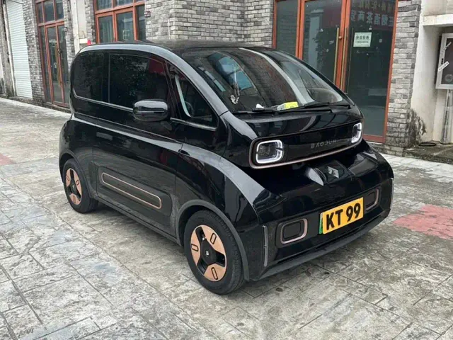 Baojun KiWi EV — Фото автомобиля 3