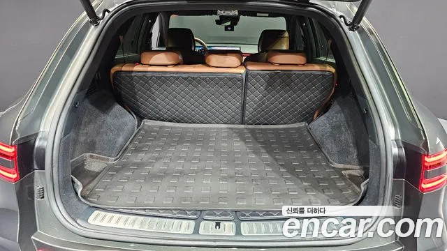 Genesis GV70 2.5T Бензин AWD — Фото автомобиля 28