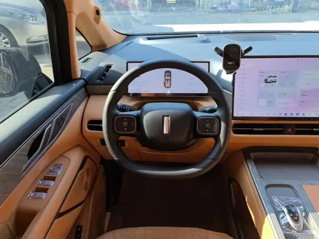 Wey Alpine — Фото автомобиля 10