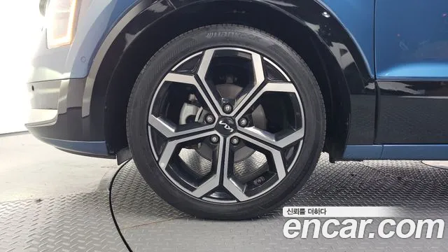 Kia Niro The All New Niro Signature — Фото автомобиля 4