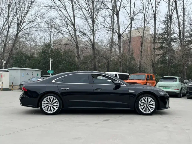 Audi A7L — Фото автомобиля 10