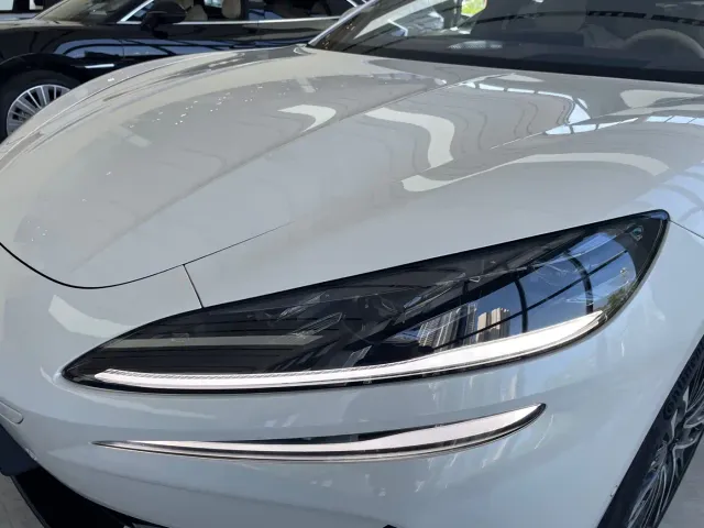 Denza Z9GT — Фото автомобиля 5