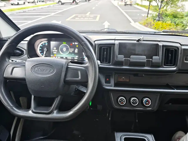 Karry Jiangtun E7 — Фото автомобиля 9