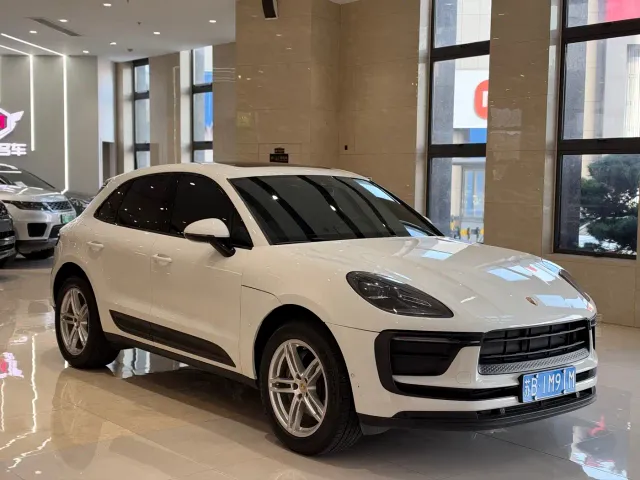 Porsche Macan — Фото автомобиля 3