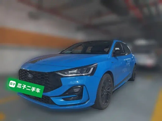 Фотография автомобиля — Ford Focus