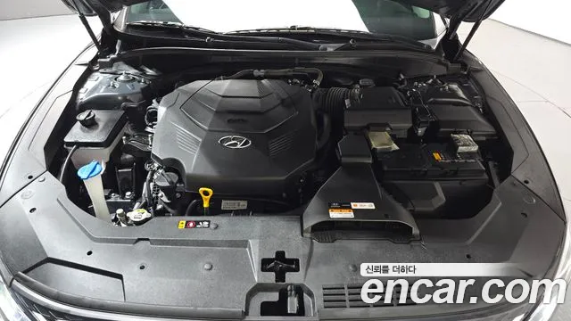 Hyundai Grandeur New — Фото автомобиля 9