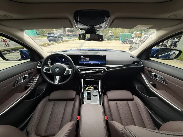 BMW i3 — Фото автомобиля 6