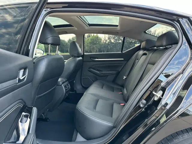 Nissan Teana — Фото автомобиля 9