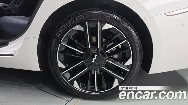 Kia K8 Signature — Фото автомобиля 16