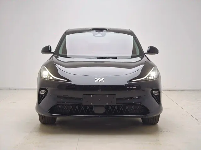 IM Motors LS6 — Фото автомобиля 2