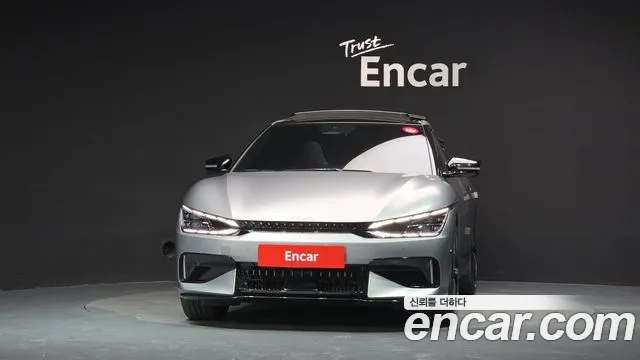 Kia EV6 — Фото автомобиля 3