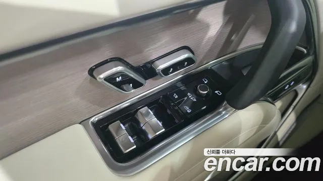 Land Rover Range Rover — Фото автомобиля 14