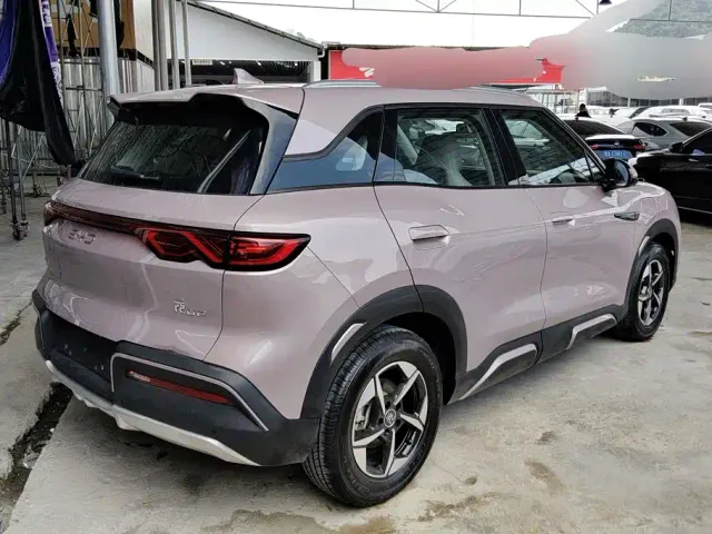 BYD Yuan UP — Фото автомобиля 3