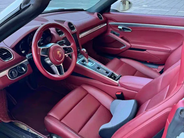 Porsche 718 — Фото автомобиля 5