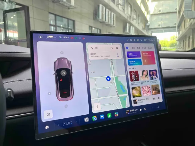 Xiaomi SU7 — Фото автомобиля 14