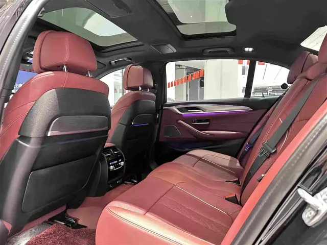 BMW 5 Series — Фото автомобиля 6