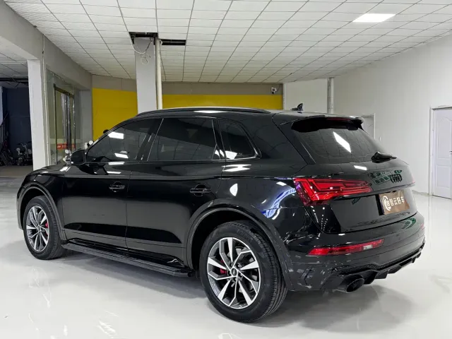 Audi Q5L — Фото автомобиля 7