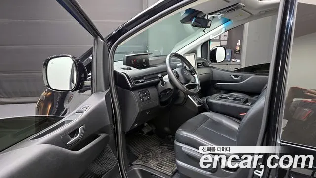 Hyundai Staria Staria 4WD Tourer 9 мест — Фото автомобиля 10