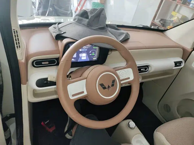 Wuling Hongguang Mini EV — Фото автомобиля 9