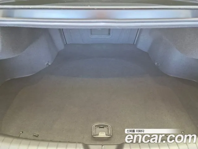 Hyundai Grandeur GN7 — Фото автомобиля 7