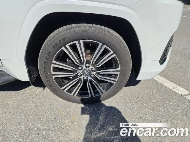 Lexus LX — Фото автомобиля 5