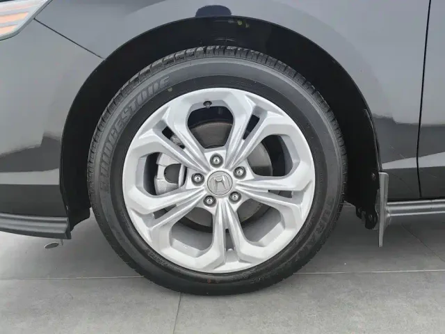 Honda Accord — Фото автомобиля 17