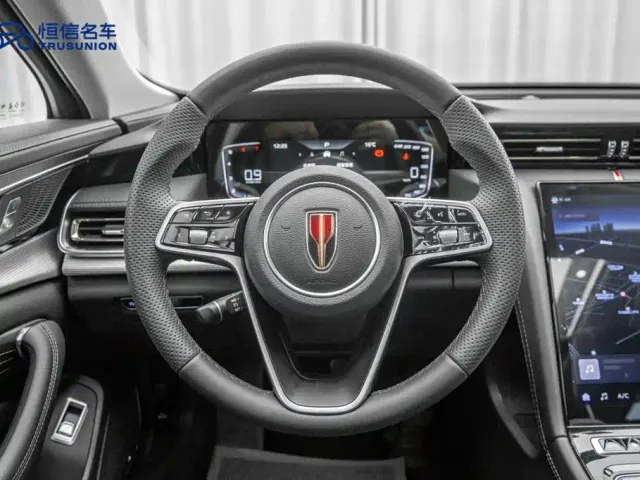 Hongqi H5 — Фото автомобиля 17