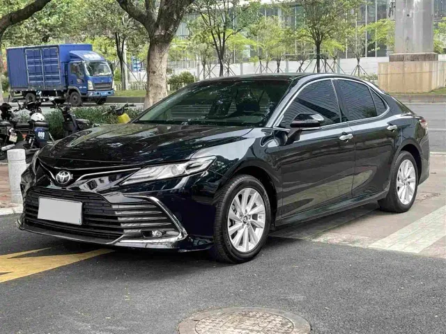 Фотография автомобиля — Toyota Camry