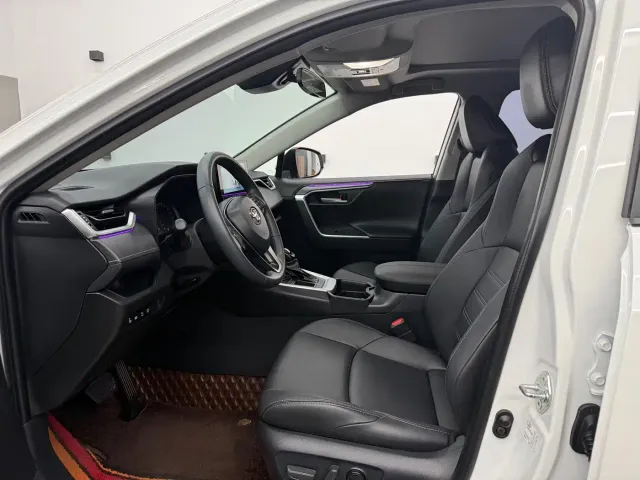 Toyota Wildlander — Фото автомобиля 5