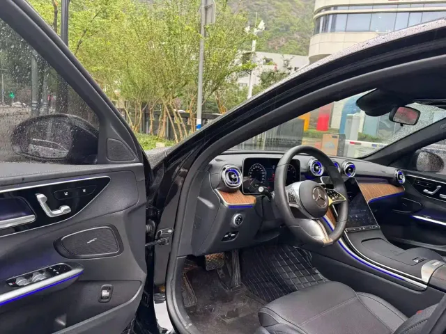 Mercedes-Benz C-Class — Фото автомобиля 4