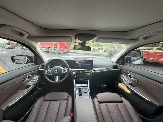 BMW 3 Series — Фото автомобиля 7
