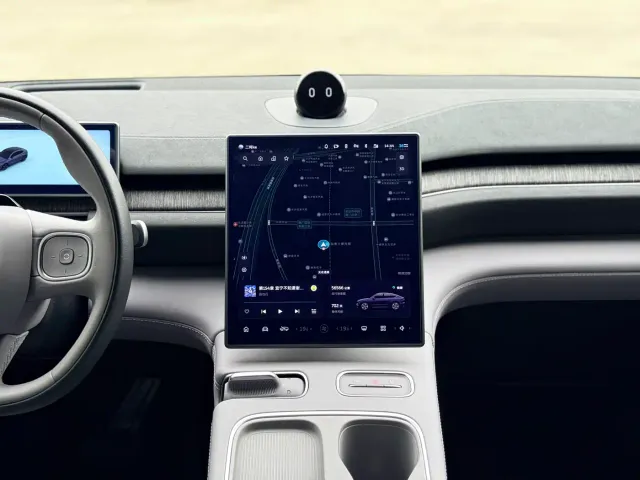Nio EC6 — Фото автомобиля 13
