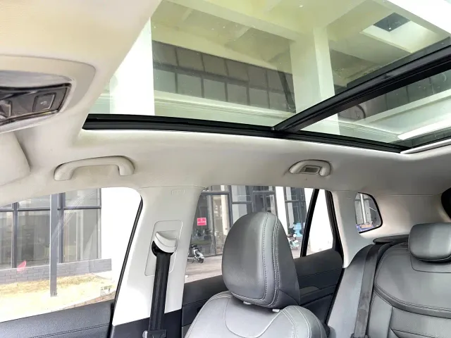 Ford Lingrui — Фото автомобиля 30