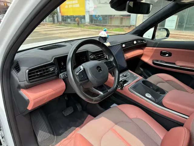 Nio EC6 — Фото автомобиля 4