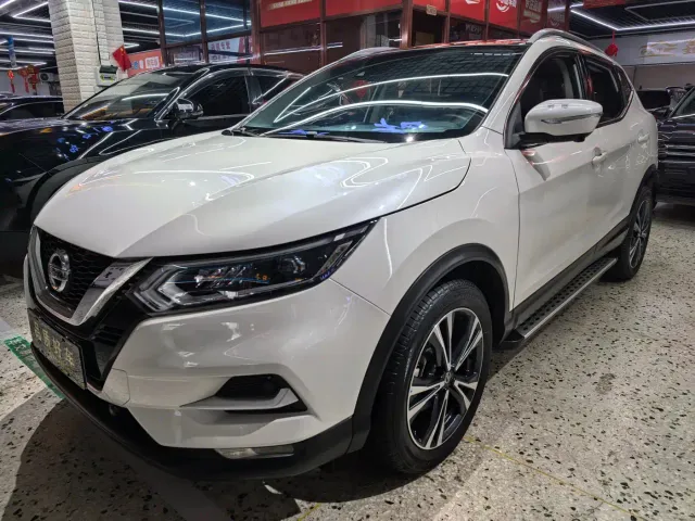 Фотография автомобиля — Nissan Qashqai