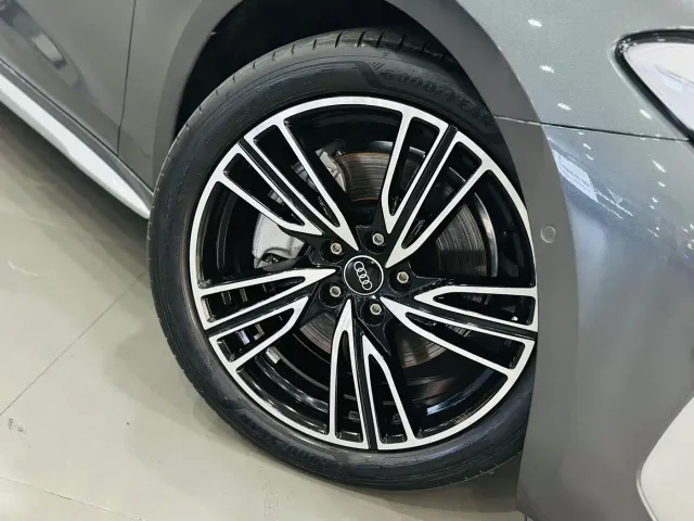 Audi A5L — Фото автомобиля 10