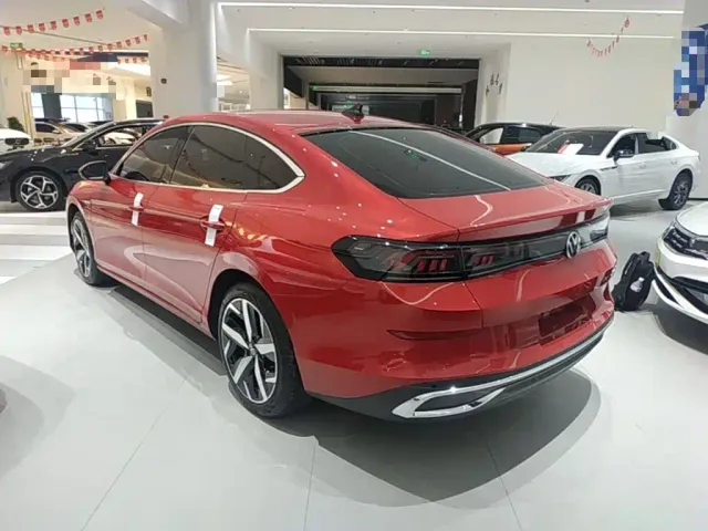 Volkswagen Lamando — Фото автомобиля 4