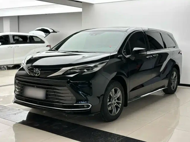 Фотография автомобиля — Toyota Sienna