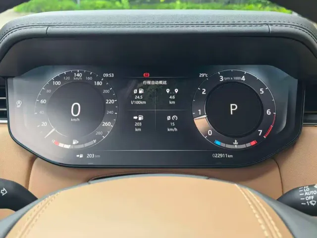 Land Rover Range Rover — Фото автомобиля 22