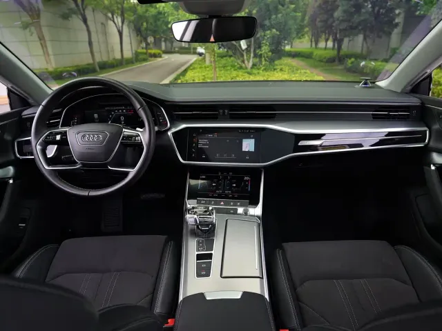 Audi A7L — Фото автомобиля 7