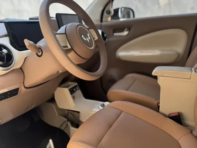 Wuling Hongguang Mini EV — Фото автомобиля 12