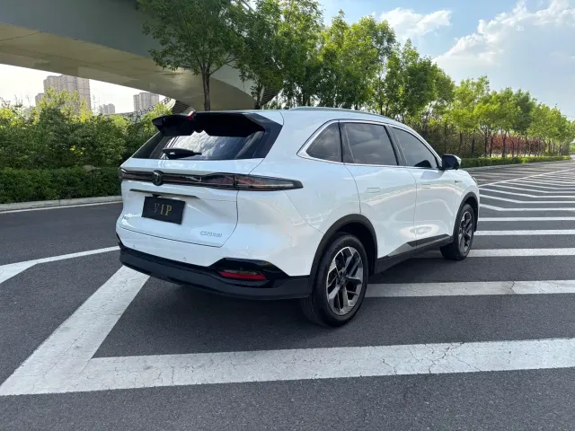 Changan CS75 Plus — Фото автомобиля 9