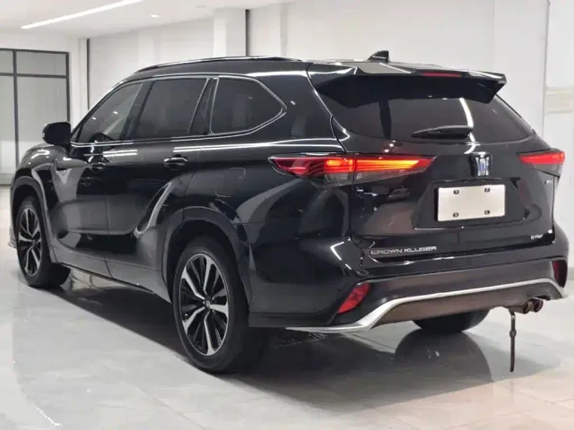 Toyota Crown Kluger — Фото автомобиля 7