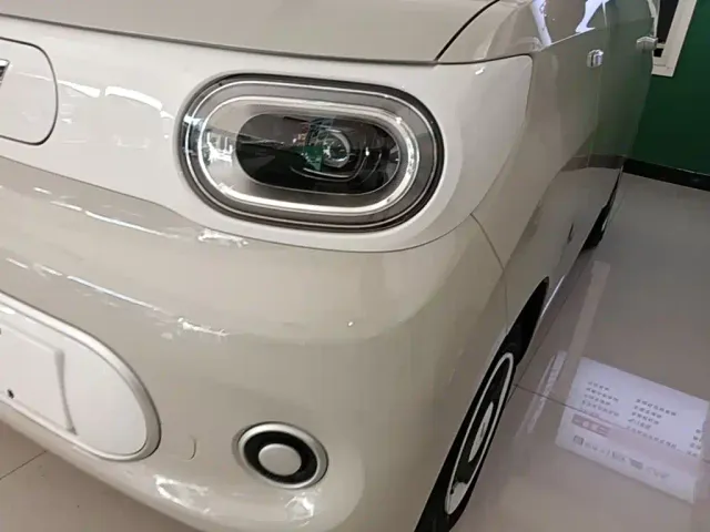 Wuling Hongguang Mini EV — Фото автомобиля 23