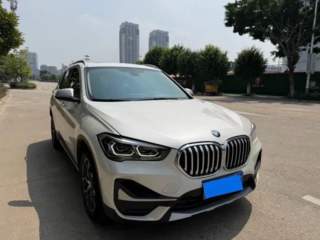 BMW X1 — Фото автомобиля 3