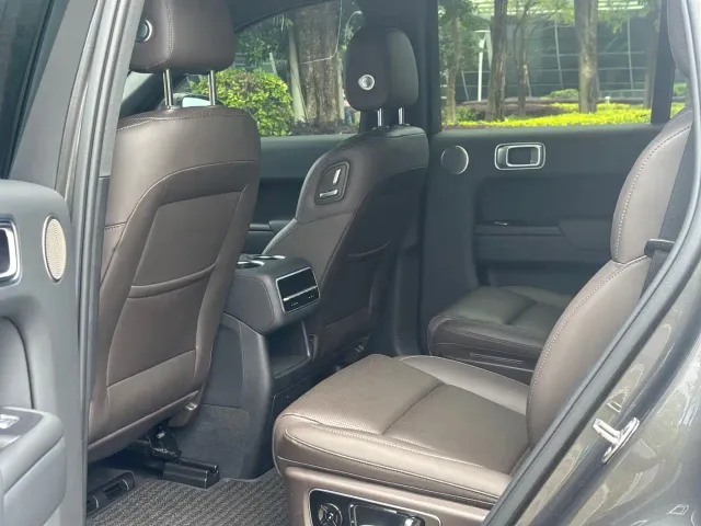 Li Auto L8 — Фото автомобиля 7