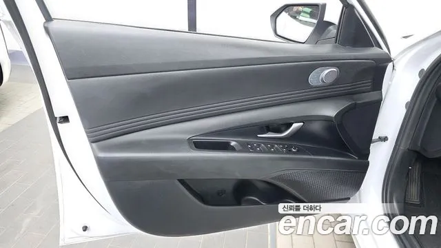 Hyundai Avante CN7 — Фото автомобиля 13